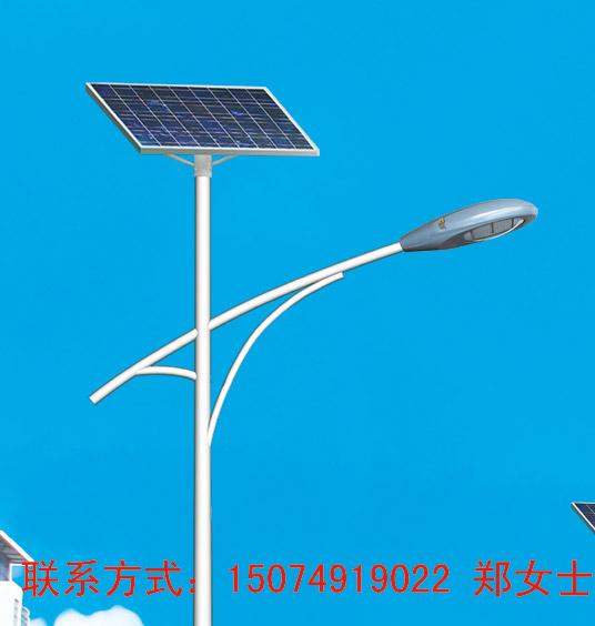 广西北海LED路灯安装视频 锂电池安装说明 浩峰路灯厂