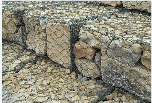 堤坡防护pe覆塑石笼网