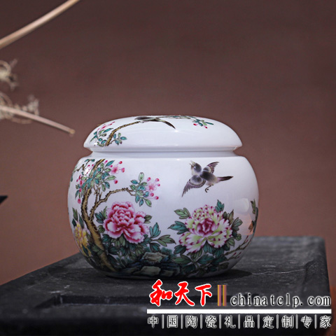 荷花陶瓷茶叶罐 高档陶瓷茶叶罐