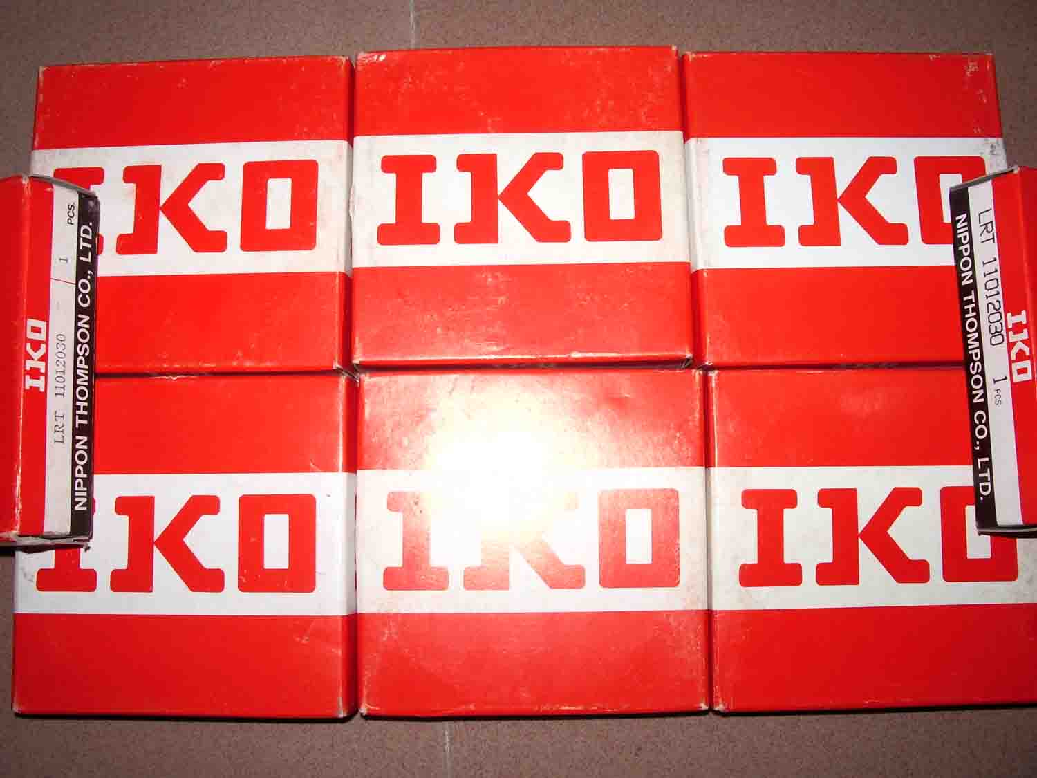 日本IKO轴承经销商上海IKO调心滚子轴承23140C