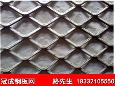 浸塑钢板网护栏厂家供应喷塑钢板网报价【冠成】