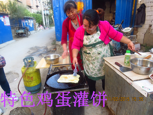 郑州何记鸡蛋灌饼技术加盟电话杂粮煎饼炉子价格