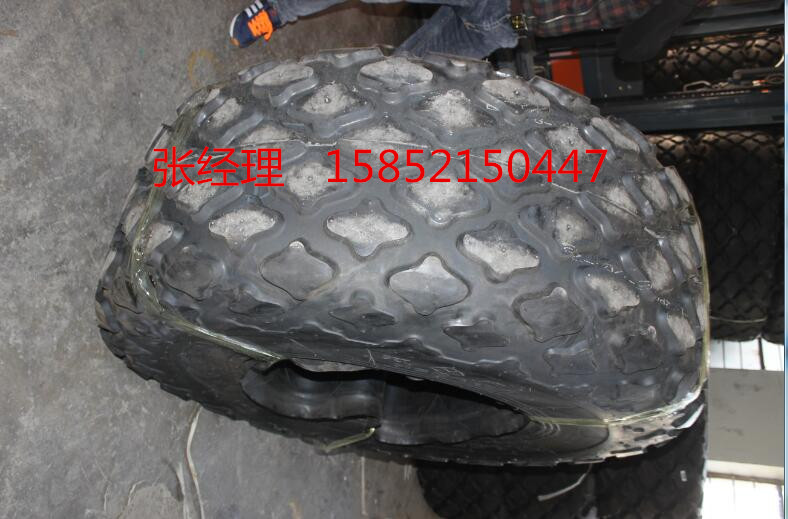 北京徐工XS141压路机轮胎工程机械生产商