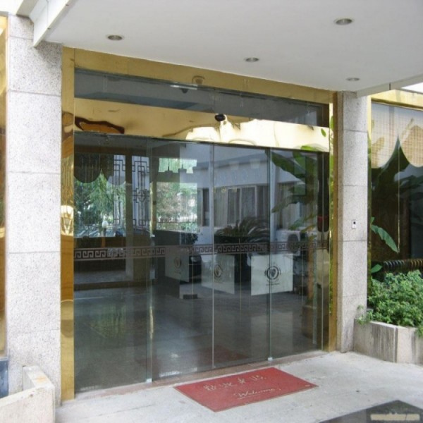 上海松江区专业定制安装自动门玻璃门 维修自动门