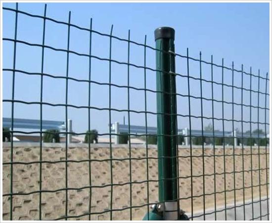 兰州1.8米高绿色圈地围栏网厂家/果园围栏网价格