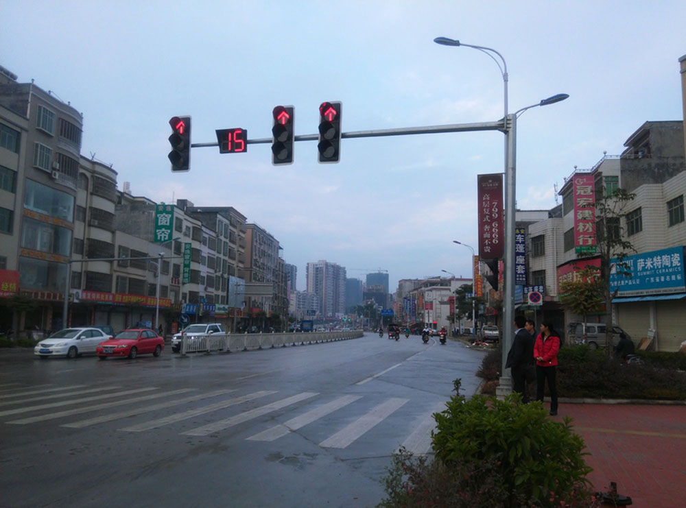 LED交通灯 信号灯 红绿灯 太阳能
