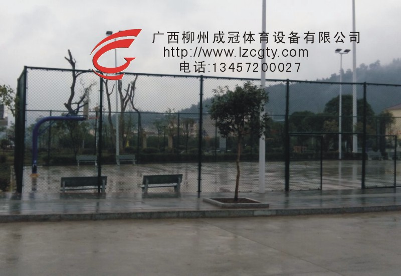 桂林球场围栏供应,南宁球场防风网销售
