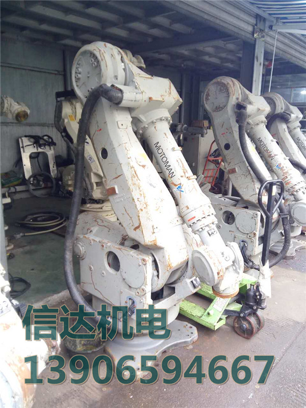 二手焊接喷涂搬运工业机器人安川机械手