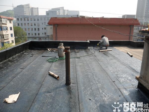 南京百鸿房屋屋顶裂缝渗水防水、阳台窗台渗水防水补漏