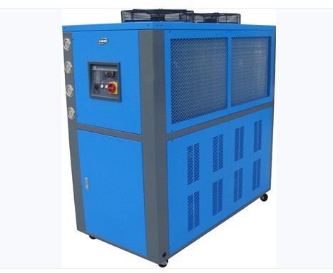 深圳信易水冷箱式冷水机供应安全可靠