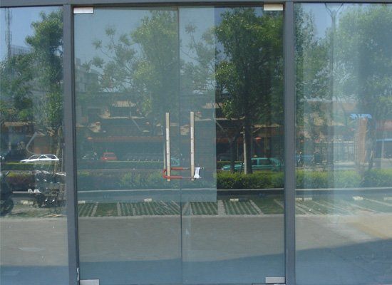 北京朝阳区安装维修玻璃门价格更换中空玻璃