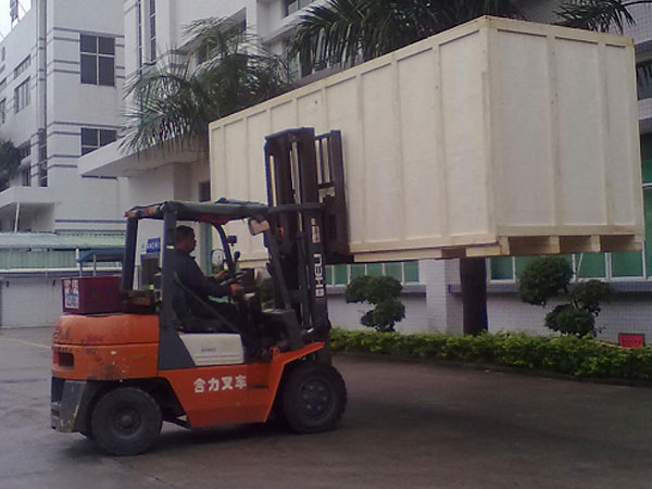 深圳东莞大型包装木箱供应商,专业打包出口大型设备木箱包装