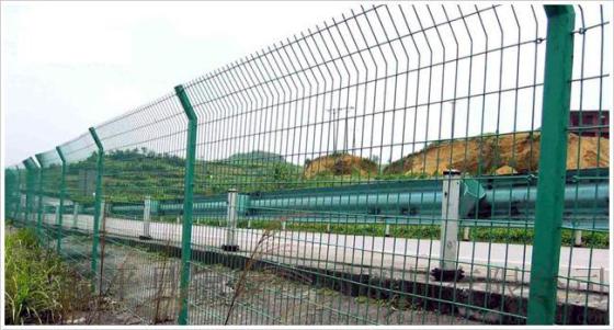 专业生产 框架高速公路护栏网 框架护栏 桥梁高速公路铁艺护栏