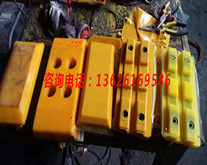 上海供应卡特彼勒PM200铣刨机聚氨酯履带板
