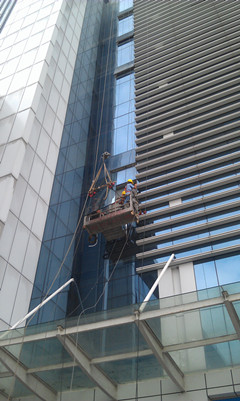 深圳南玻玻璃安装供应专业快速安装及玻璃幕墙开窗改造