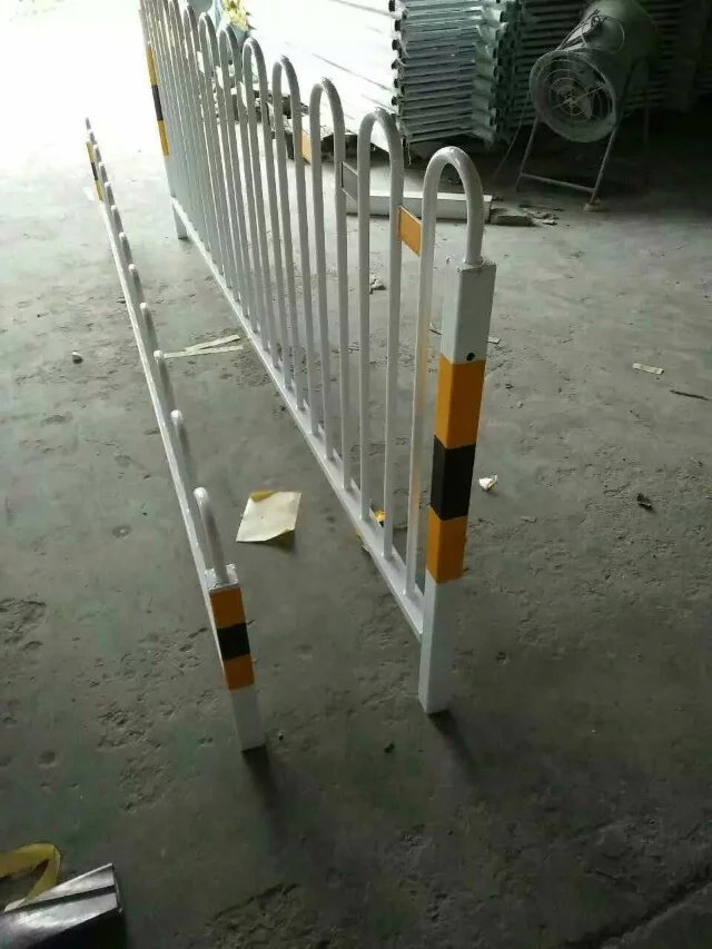 拜城车站周界钢质道路护栏