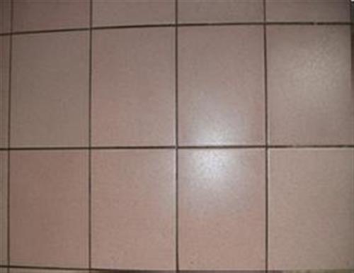 瓷砖被砂纸打磨修复翻新|兴平市洁得利瓷砖清洁翻新(图)