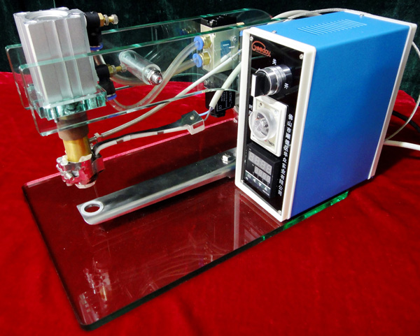厂家直销坚果半自动包装热压机 多功能立式颗粒包装设备-HZJP1