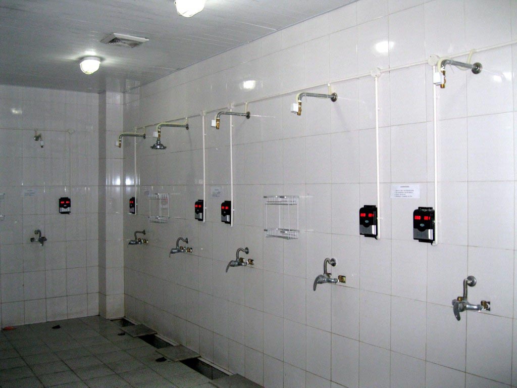 洗澡刷卡机 IC卡淋浴收费机 控水打卡消费机