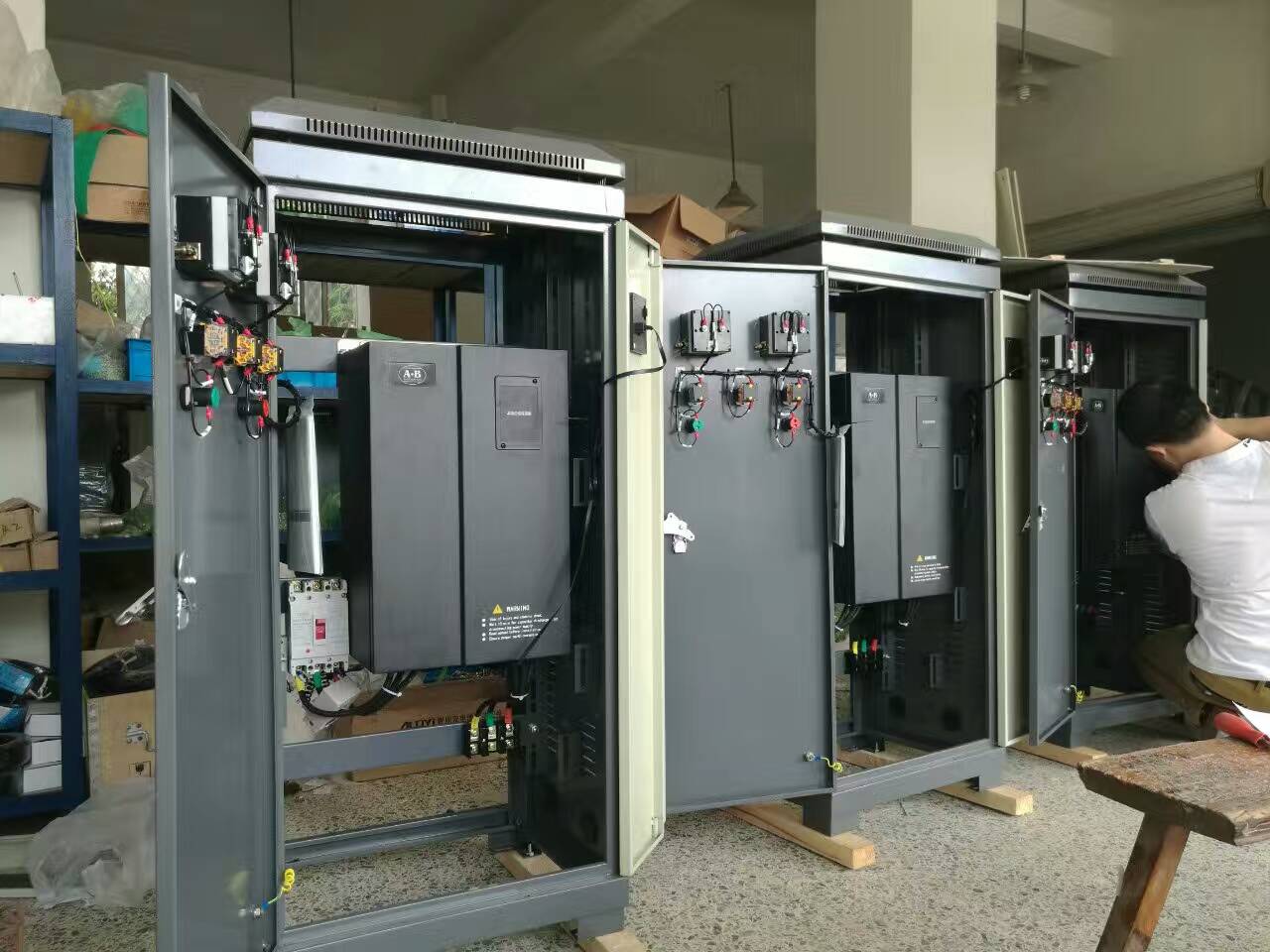 温州罗卡电气变频柜30KW批发销售批发
