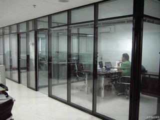 郑州玻璃隔断办公室玻璃隔断供应放心省心