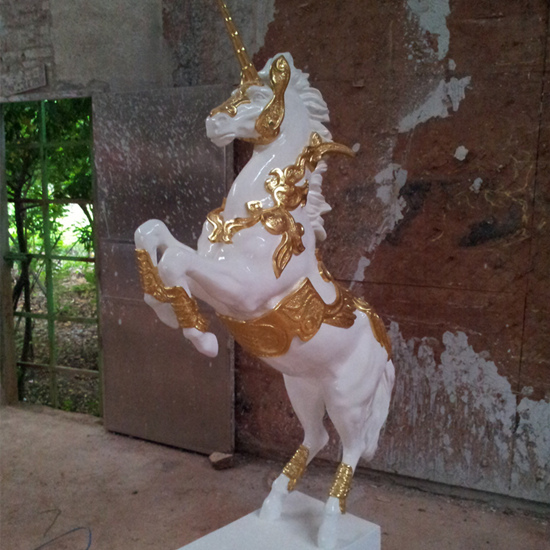 独角兽雕塑玻璃钢独角兽雕塑厂广州广西动物马雕塑定制
