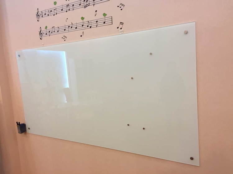 高档办公教学磁性钢化玻璃白板防爆挂式烤漆玻璃白板
