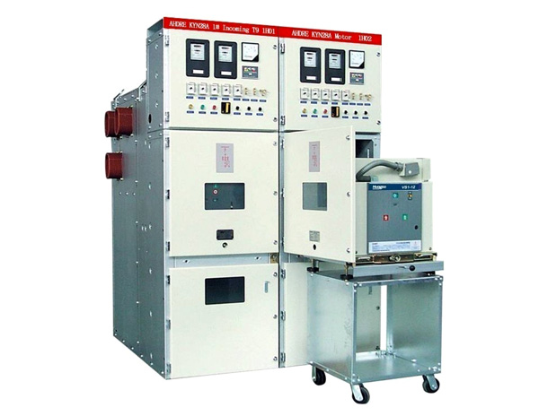 供应得润电气自主研发定制的KYN28A-12金属铠装移开式高压中置柜