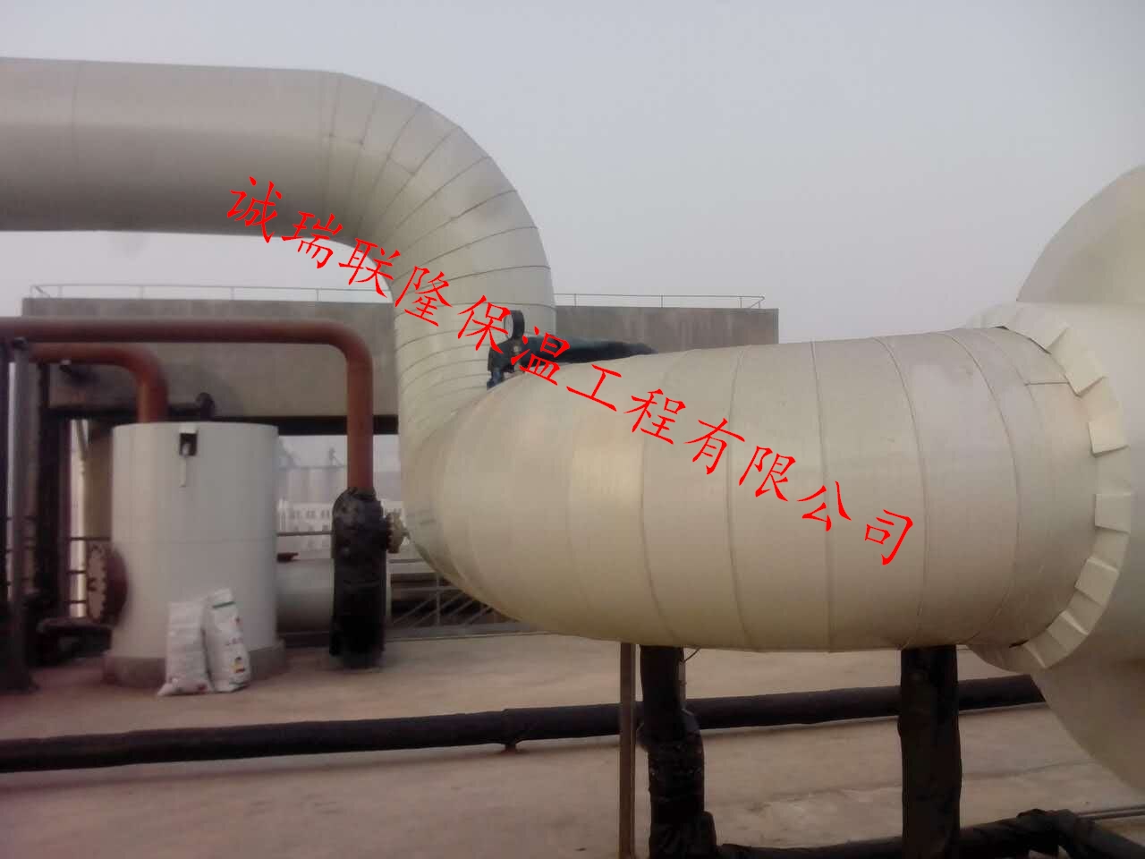 白铁皮保温防腐施工队管道设备聚氨酯保温工程