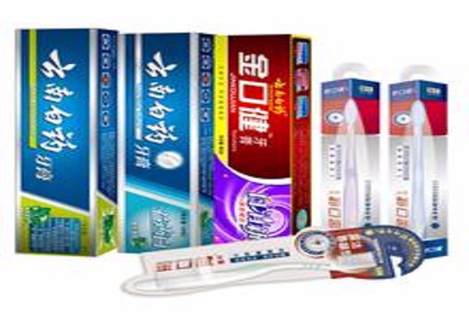 广州各种牙膏生产厂家云南白药牙膏厂家直销各种日用品批发市场