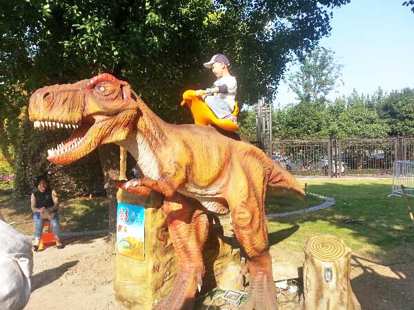 仿真恐龙坐骑商场公园恐龙模型