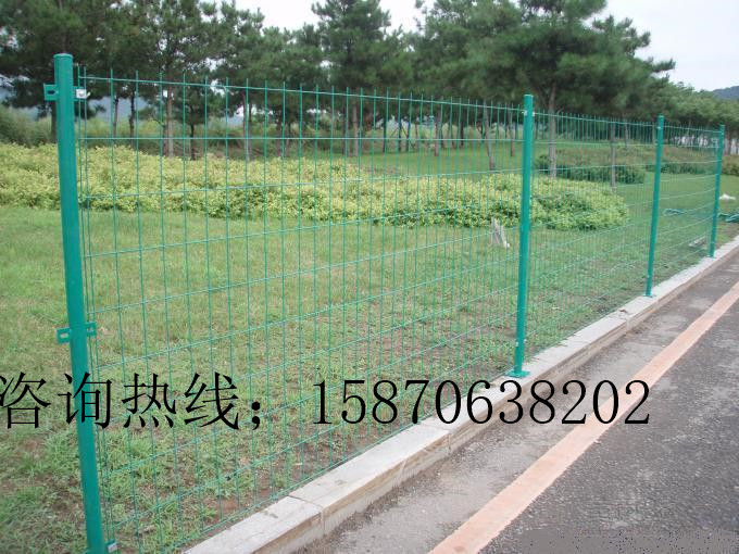 鹰潭护栏网 隔离网 社区围栏网|鹰潭农庄防盗护栏网|双边丝护栏