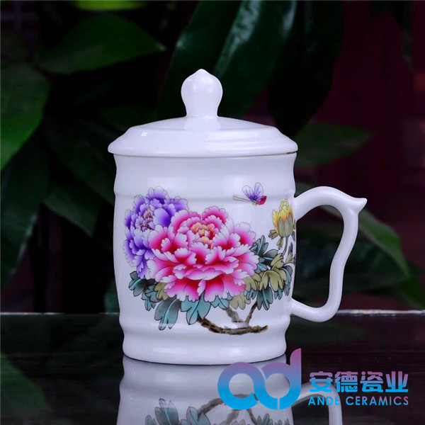青花陶瓷茶杯 粉彩陶瓷茶杯