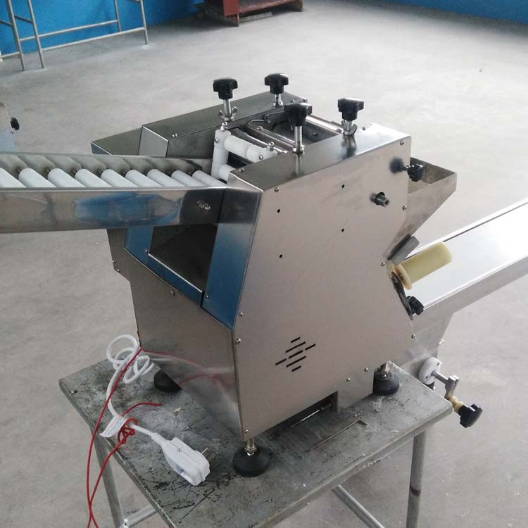 速冻水饺机厂家 做水饺的机器 食堂饺子机