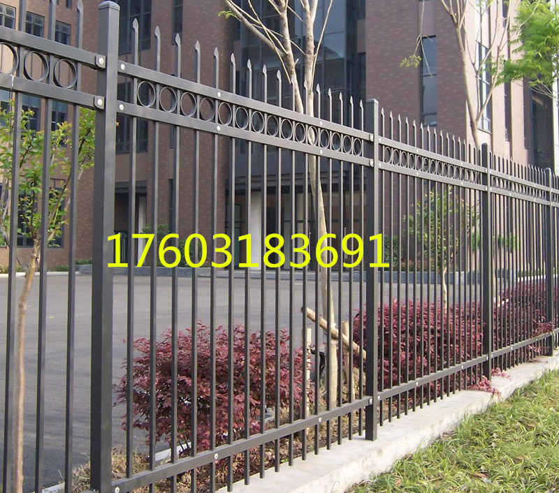 铁艺栅栏厂家直销  :适用围墙的三横杆锌合金栅栏
