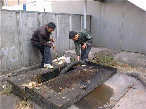 沈阳市专业清理旱厕化粪池抽下水井高压清洗管道