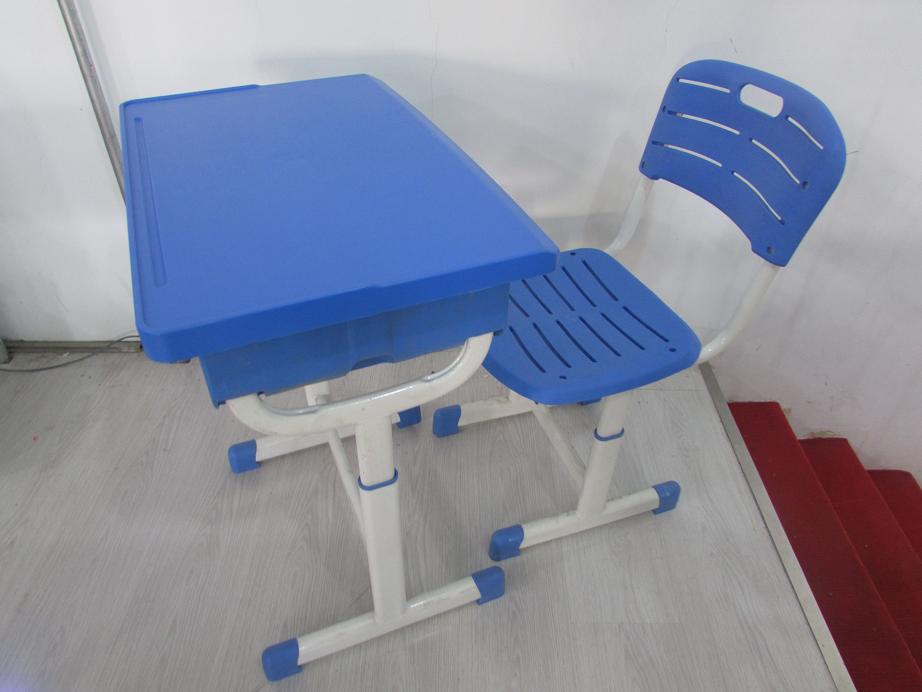 大庆高级PVC升降桌椅/学生学习桌椅/中信办公出品
