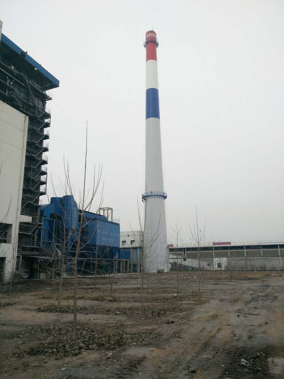 姜堰市工业大烟囱刷漆工程经验足