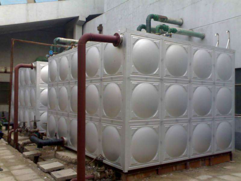 工商业拼接式玻璃钢水箱遇到漏水问题怎么办