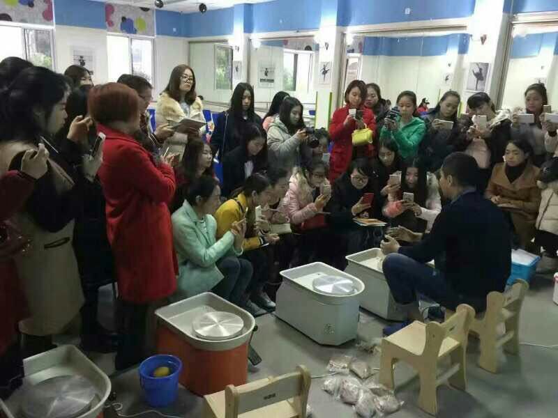 儿童陶艺体验中心加盟【2018-2019】行动计划