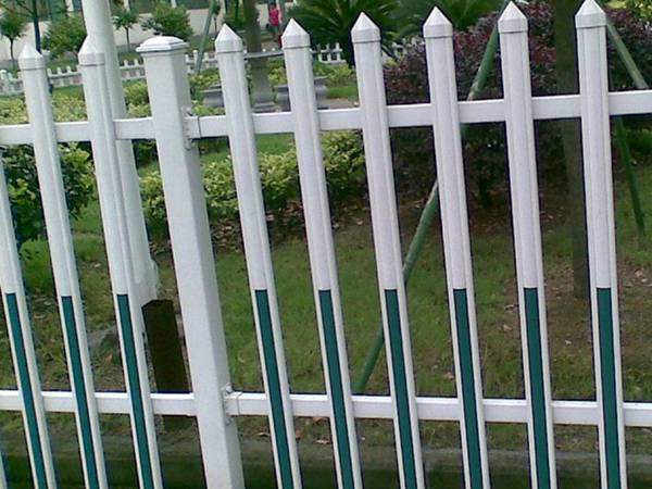 供应厂家直销四川工程塑钢PVC围墙围栏栅栏