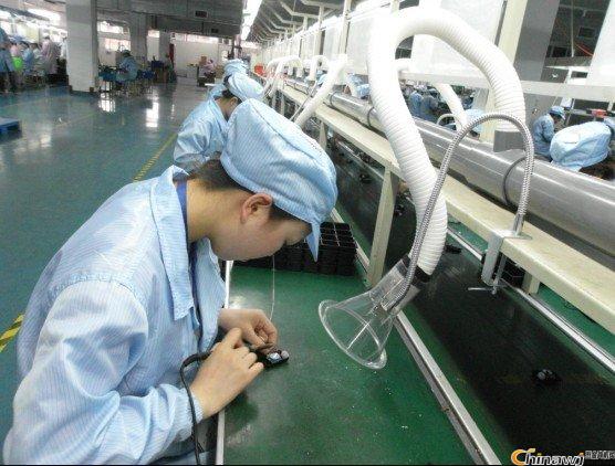 深圳电子厂烙铁焊锡排烟管道安装