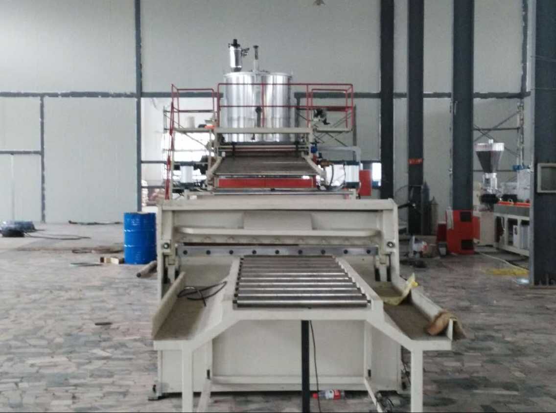 PP塑料建筑模板生产机器 PP建筑模板生产线