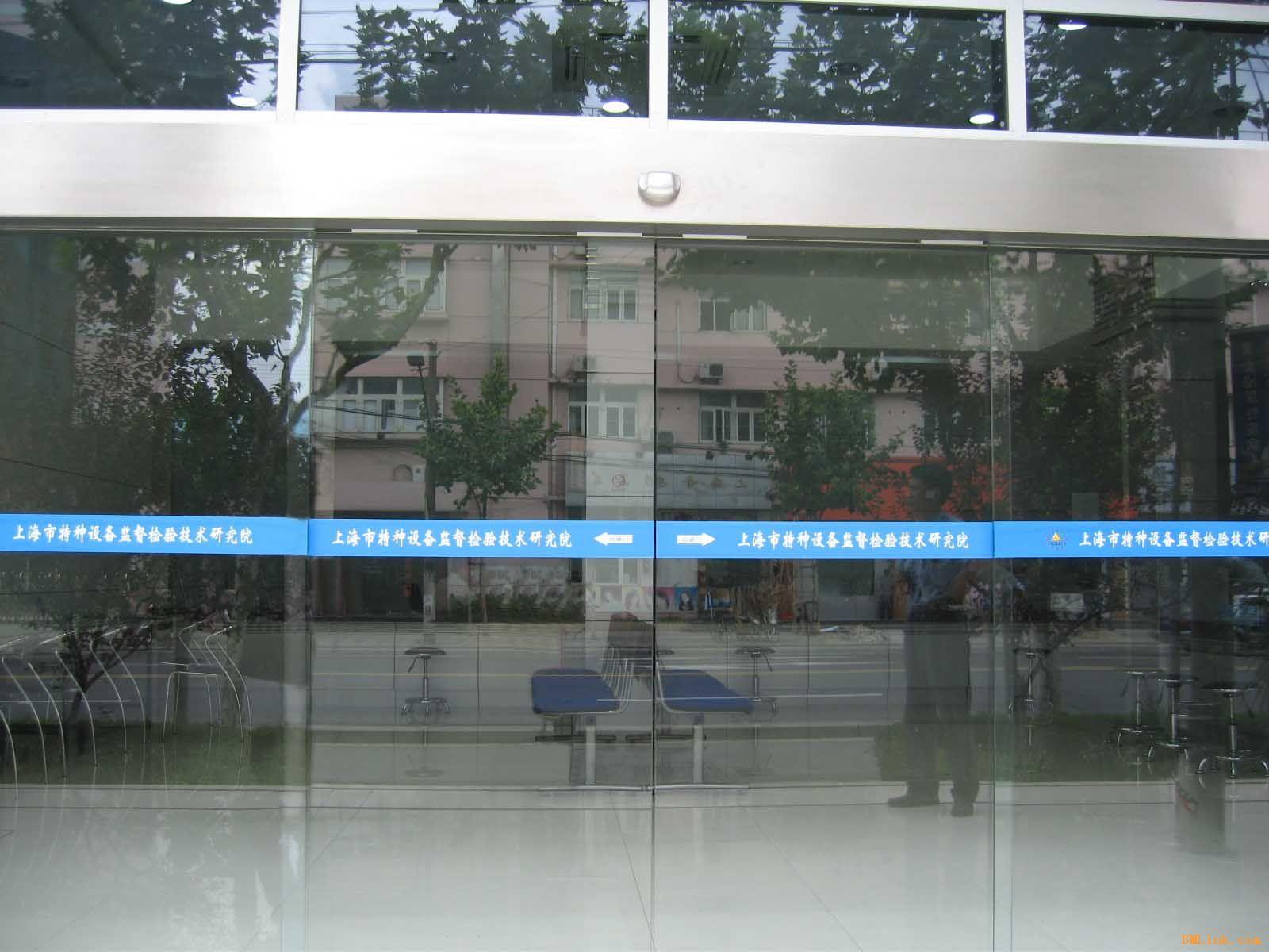 深圳罗湖安装维修玻璃门,安装密码锁好好好