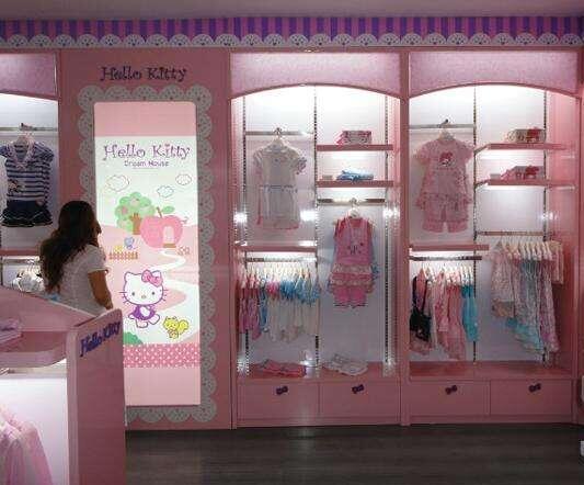 山东济南纯一童装母婴展柜制作木质烤漆展柜设计