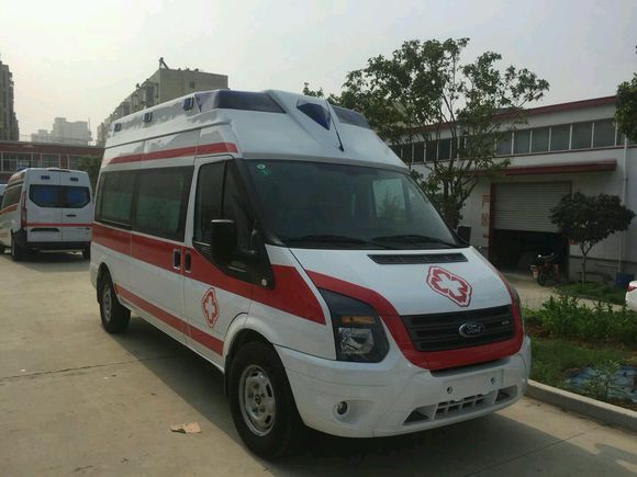 北京长途救护车出租带呼吸机救护车出租