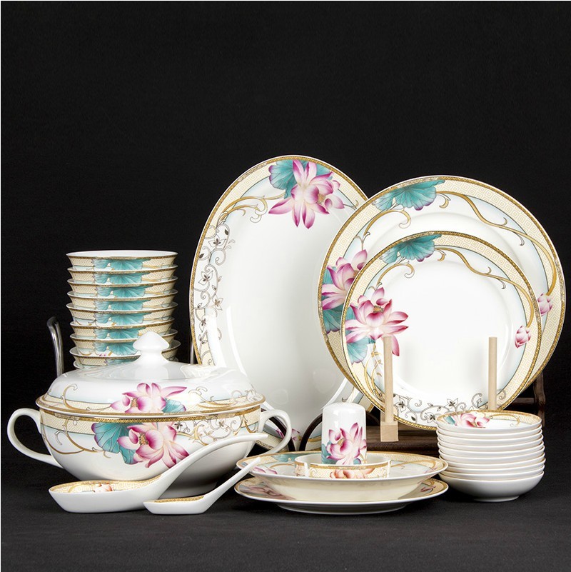 中式家用陶瓷餐具骨瓷碗盘碟套装