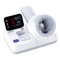 欧姆龙全自动血压计健太郎HBP-9020 电子血压计