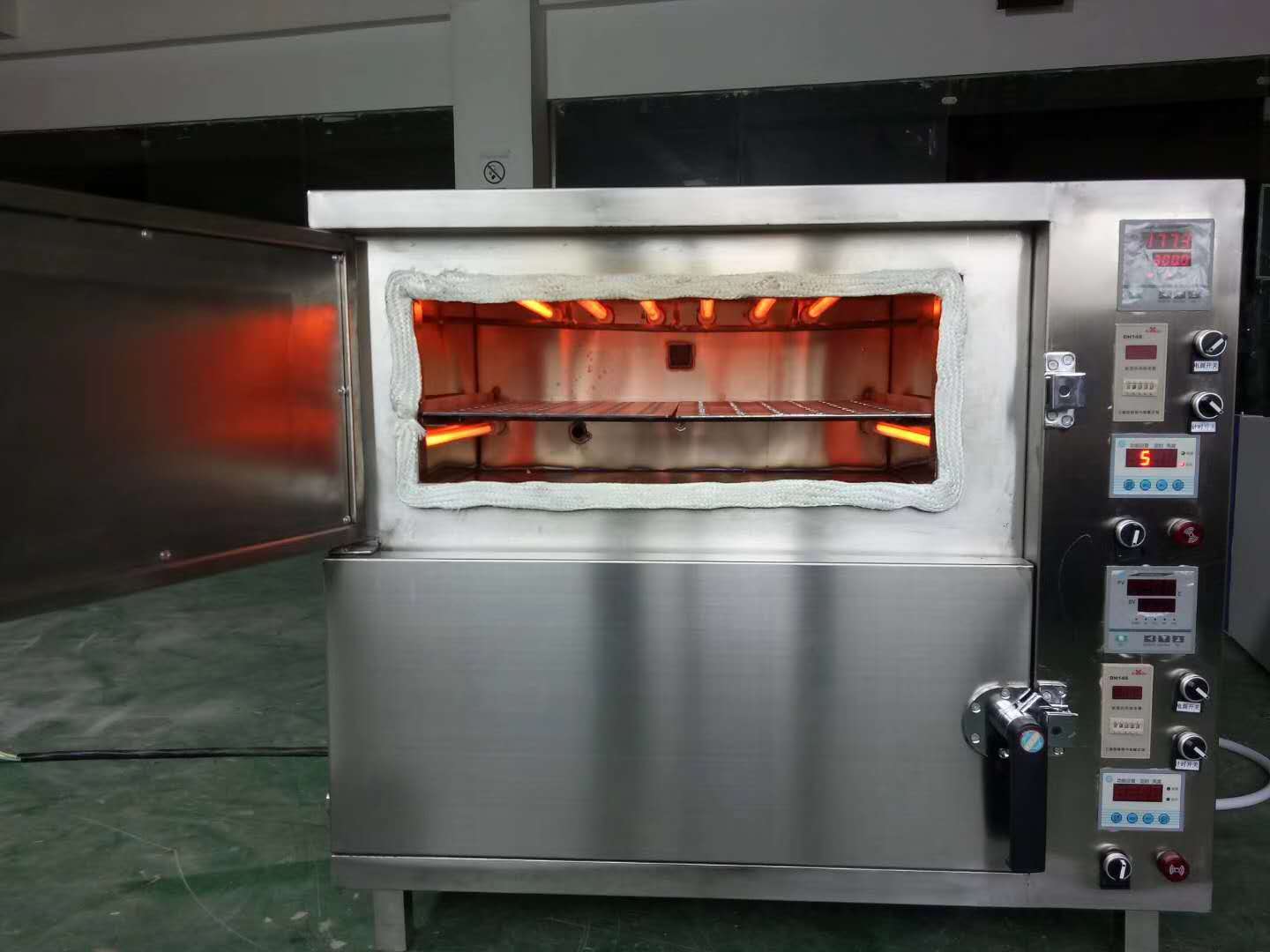 随州巫山烤鱼用的电烤箱,商用烤鱼箱