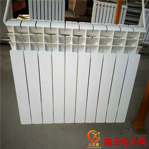UR7001-600双金属压铸铝散热器管径(卧室,民